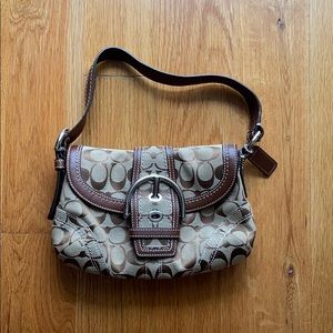 COACH Signature Mini Bag - Classic Medium C-Logo